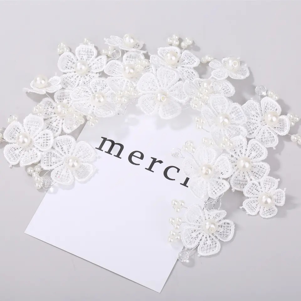 Bentita par mireasa decorata flori cu perle albe elemente translucide BPM06 image8